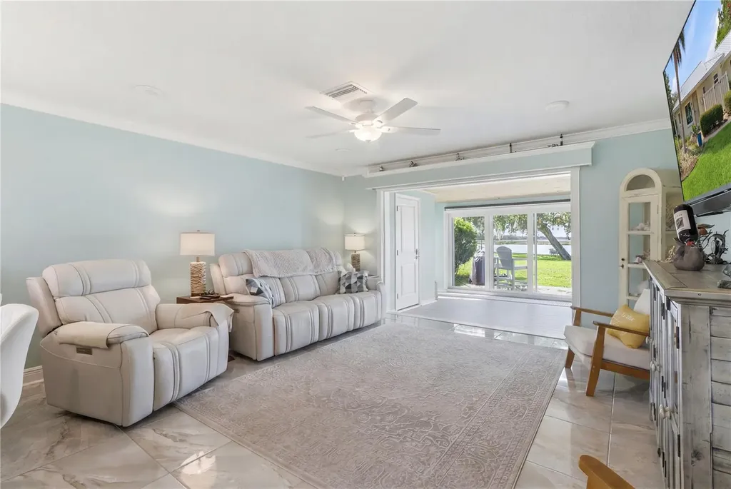 11628 W Bayshore Drive Crystal River FL 34429