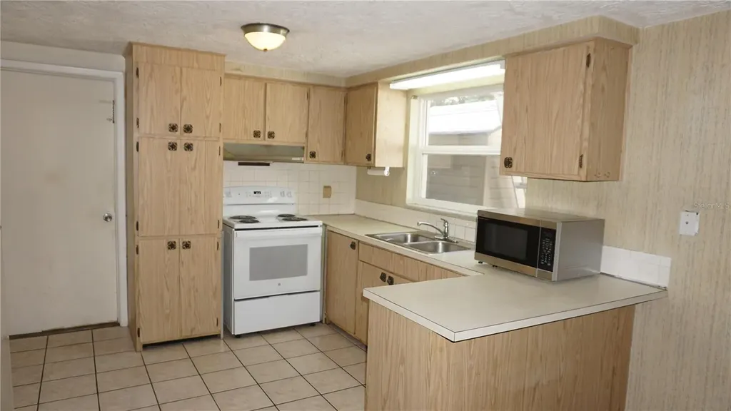 8422 Battel Court New Port Richey FL 34653