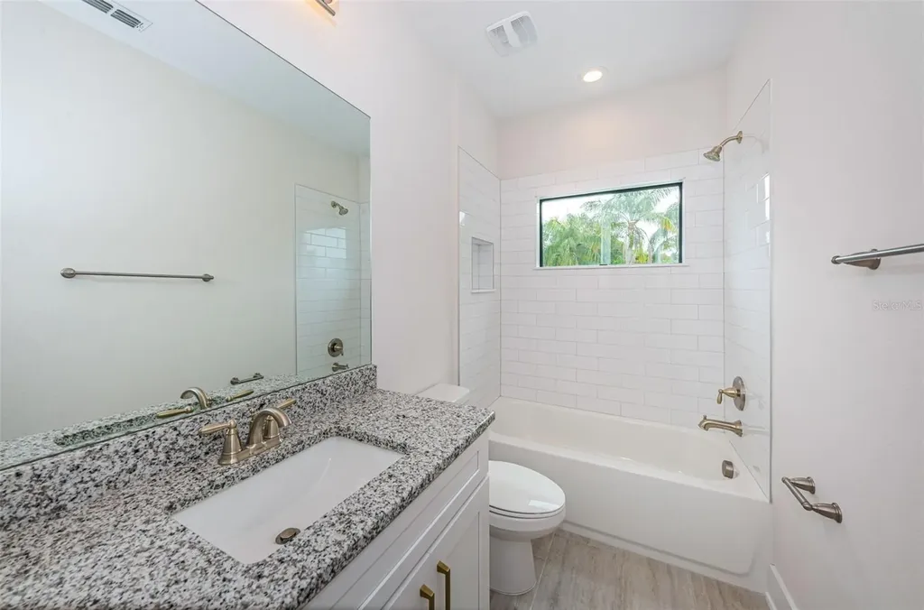 5972 Central Avenue New Port Richey FL 34653