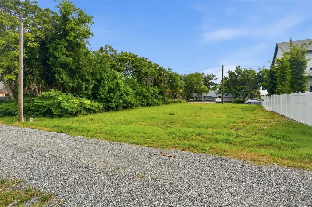 5972 Central Avenue New Port Richey FL 34653