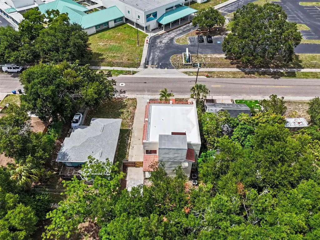 1018 7th Avenue S St Petersburg FL 33705