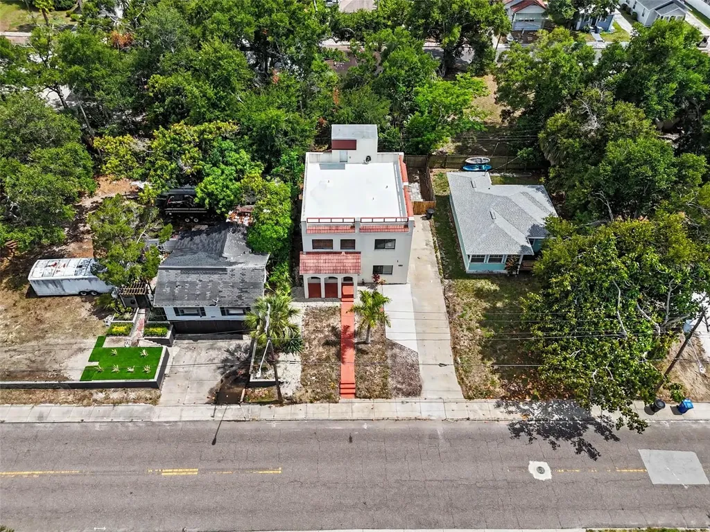 1018 7th Avenue S St Petersburg FL 33705
