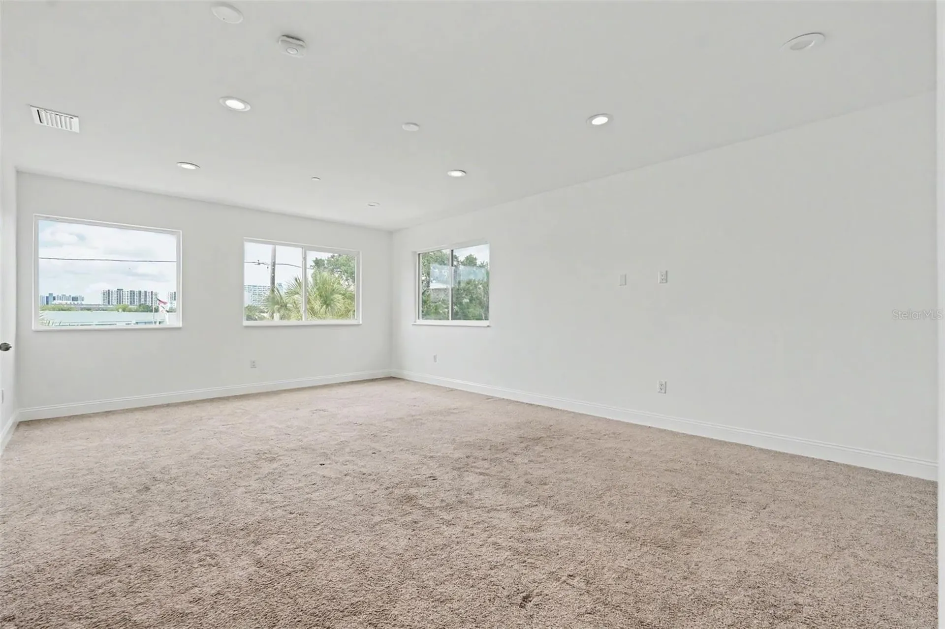 1018 7th Avenue S St Petersburg FL 33705