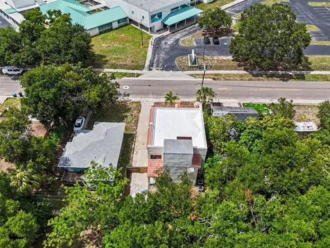 1018 7th Avenue S St Petersburg FL 33705