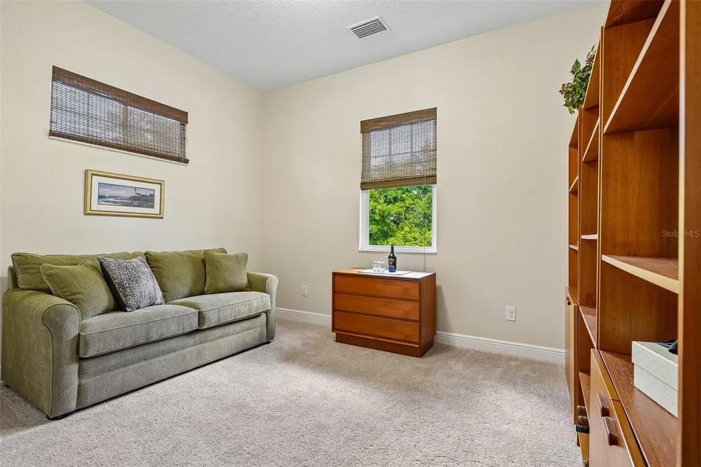 1212 Fiesta Key Circle Lady Lake FL 32159