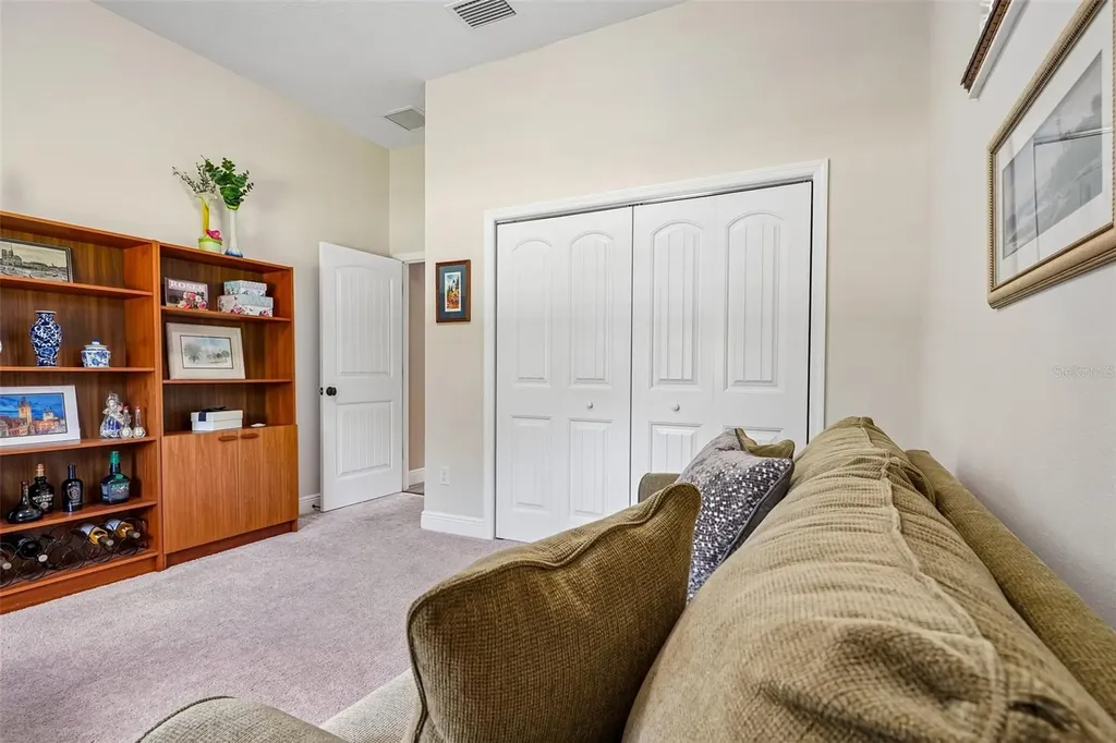 1212 Fiesta Key Circle Lady Lake FL 32159