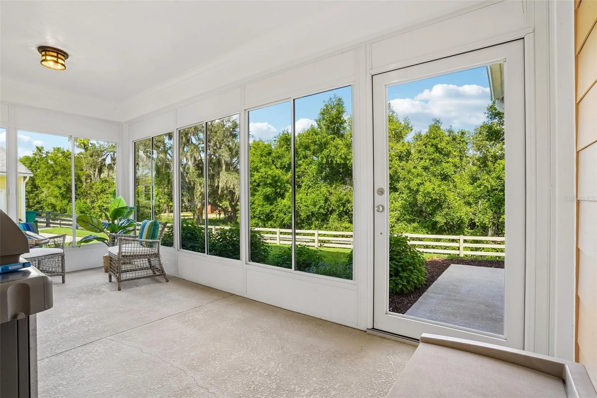 1212 Fiesta Key Circle Lady Lake FL 32159