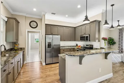 1212 Fiesta Key Circle Lady Lake FL 32159