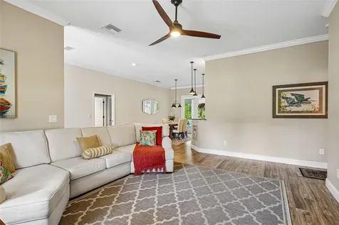 1212 Fiesta Key Circle Lady Lake FL 32159