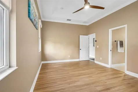 1212 Fiesta Key Circle Lady Lake FL 32159