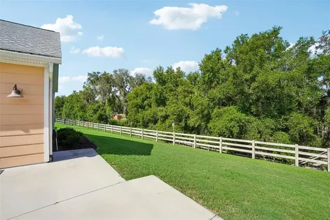 1212 Fiesta Key Circle Lady Lake FL 32159