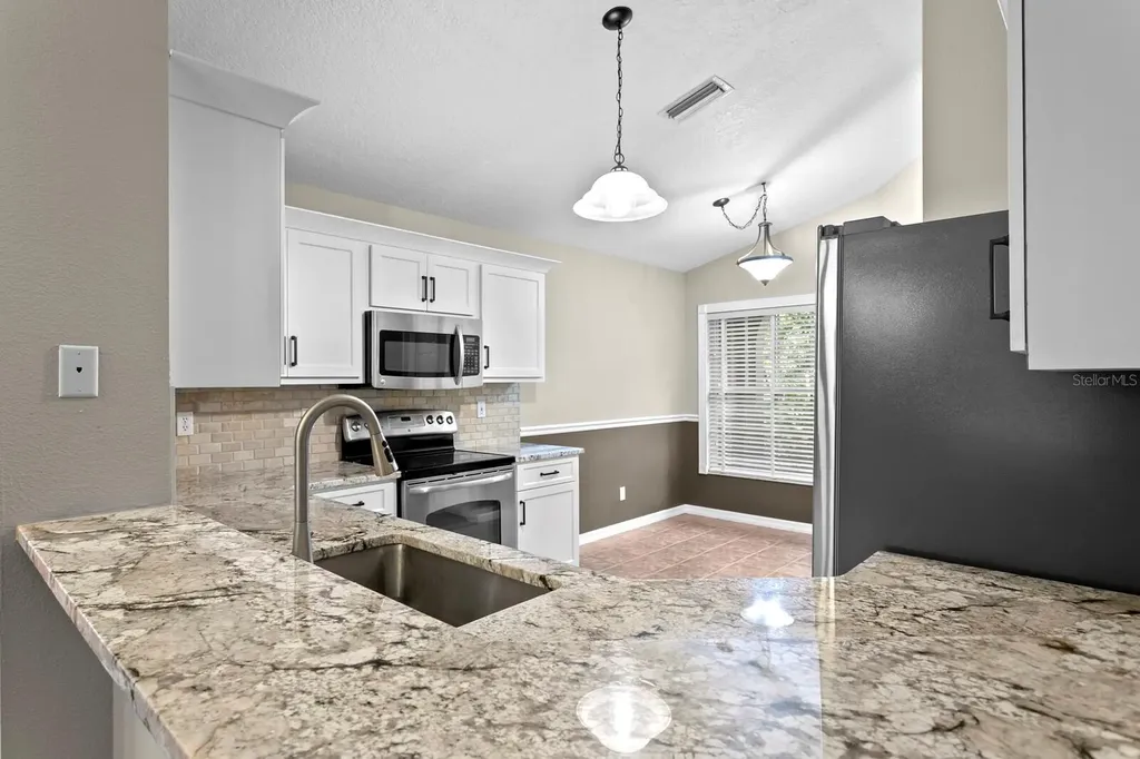 10238 Woodford Bridge Street Tampa FL 33626