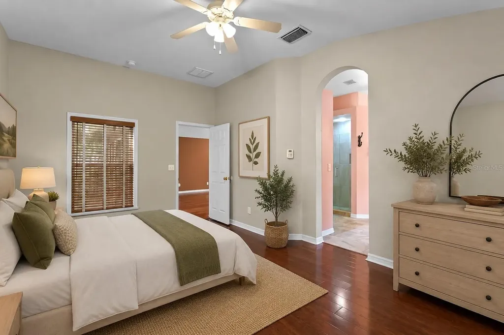 10238 Woodford Bridge Street Tampa FL 33626
