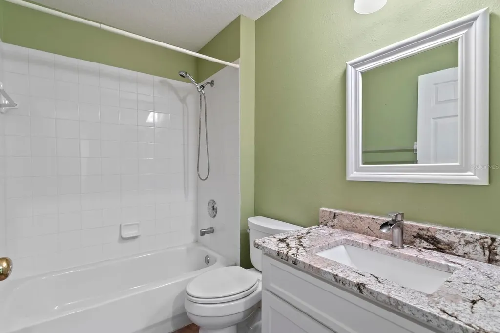 10238 Woodford Bridge Street Tampa FL 33626