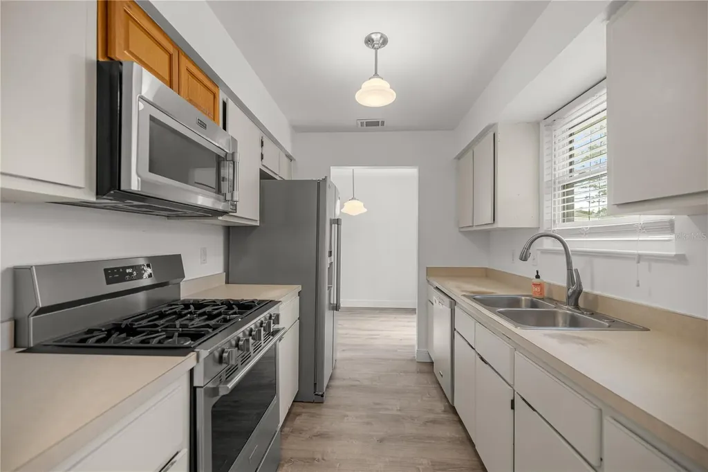 2534 NW 51st Place Gainesville FL 32605