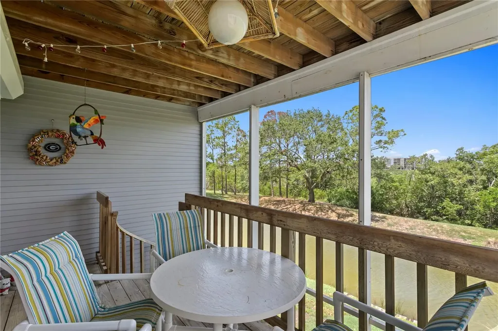 9564 Tara Cay Court Seminole FL 33776