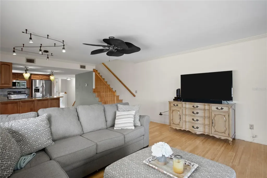 9564 Tara Cay Court Seminole FL 33776