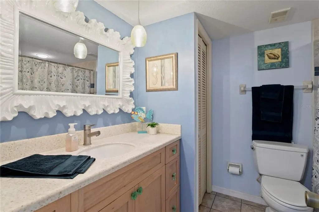 9564 Tara Cay Court Seminole FL 33776
