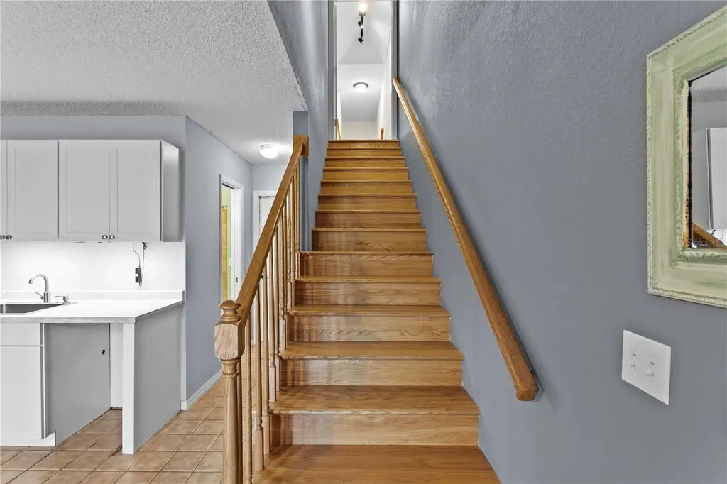 9564 Tara Cay Court Seminole FL 33776