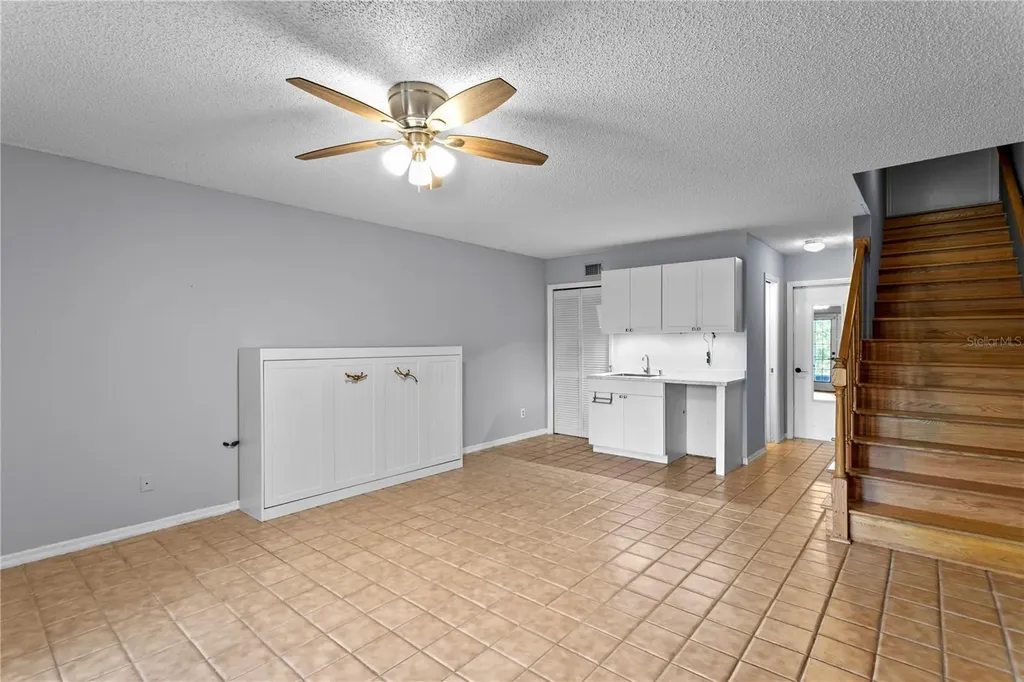 9564 Tara Cay Court Seminole FL 33776