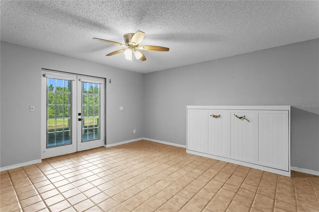 9564 Tara Cay Court Seminole FL 33776