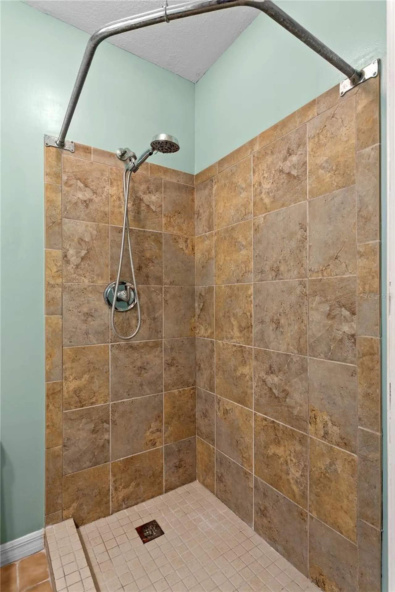 9564 Tara Cay Court Seminole FL 33776