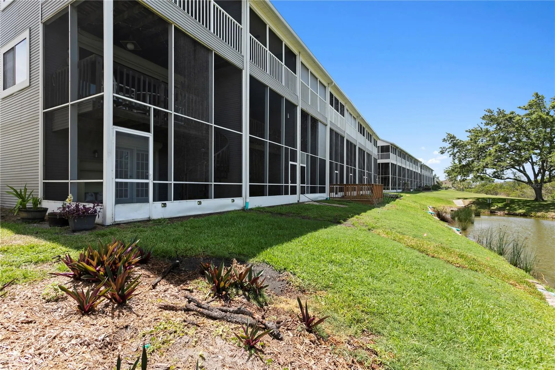 9564 Tara Cay Court Seminole FL 33776