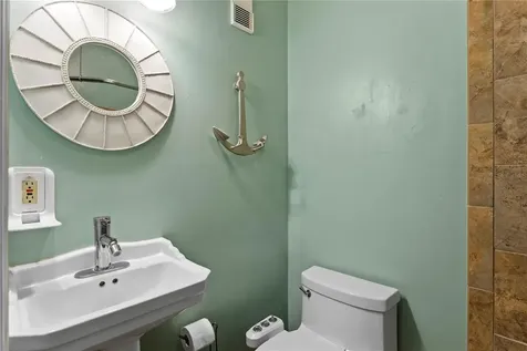 9564 Tara Cay Court Seminole FL 33776