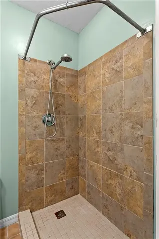 9564 Tara Cay Court Seminole FL 33776