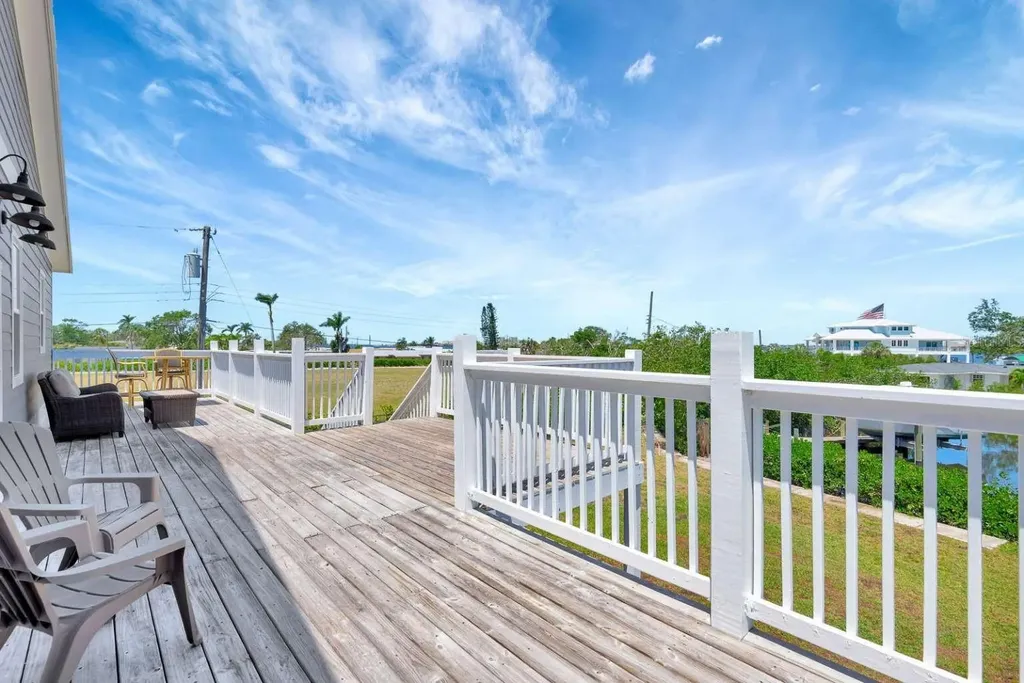217 22nd Street Court NE Bradenton FL 34208