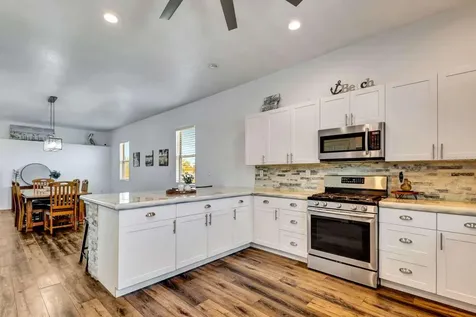 217 22nd Street Court NE Bradenton FL 34208