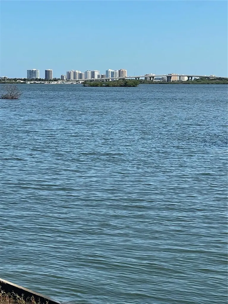 5242 Riverside Drive Port Orange FL 32127