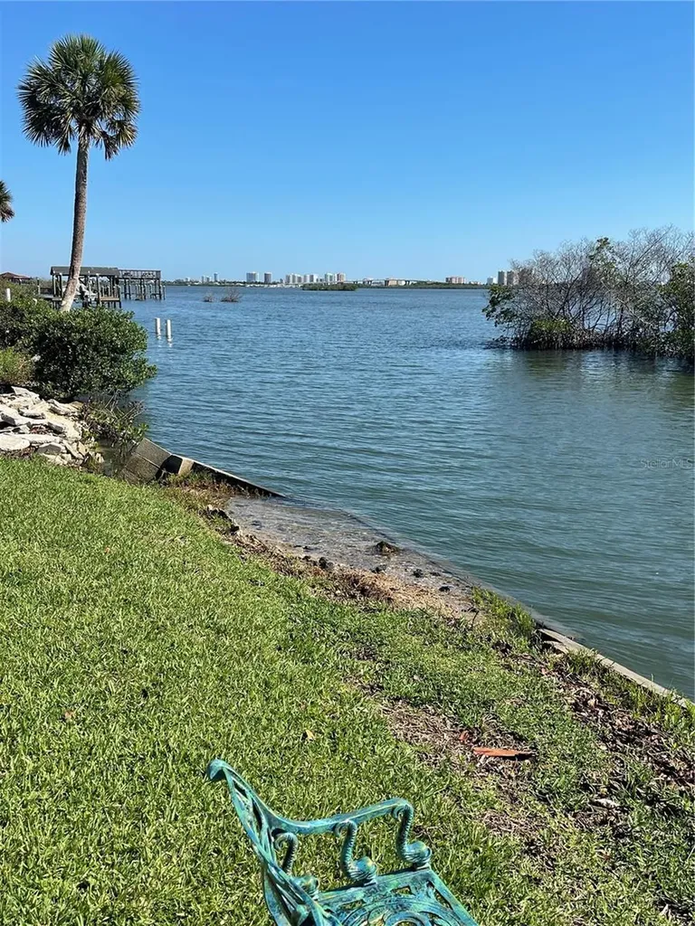 5242 Riverside Drive Port Orange FL 32127