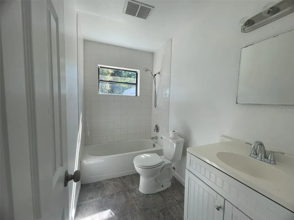 525 E Helen Avenue Punta Gorda FL 33950