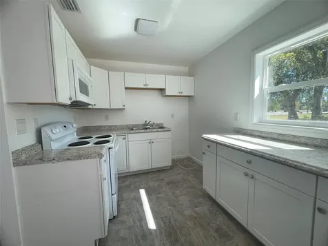 525 E Helen Avenue Punta Gorda FL 33950