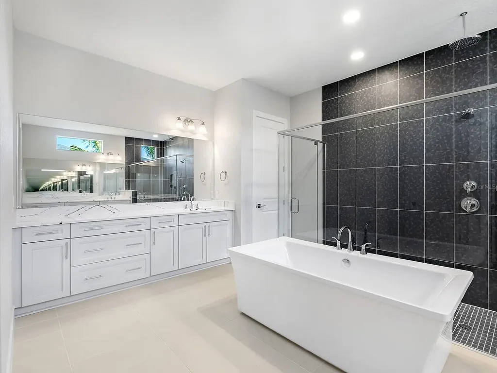 17974 Palmiste Drive Lakewood Ranch FL 34202