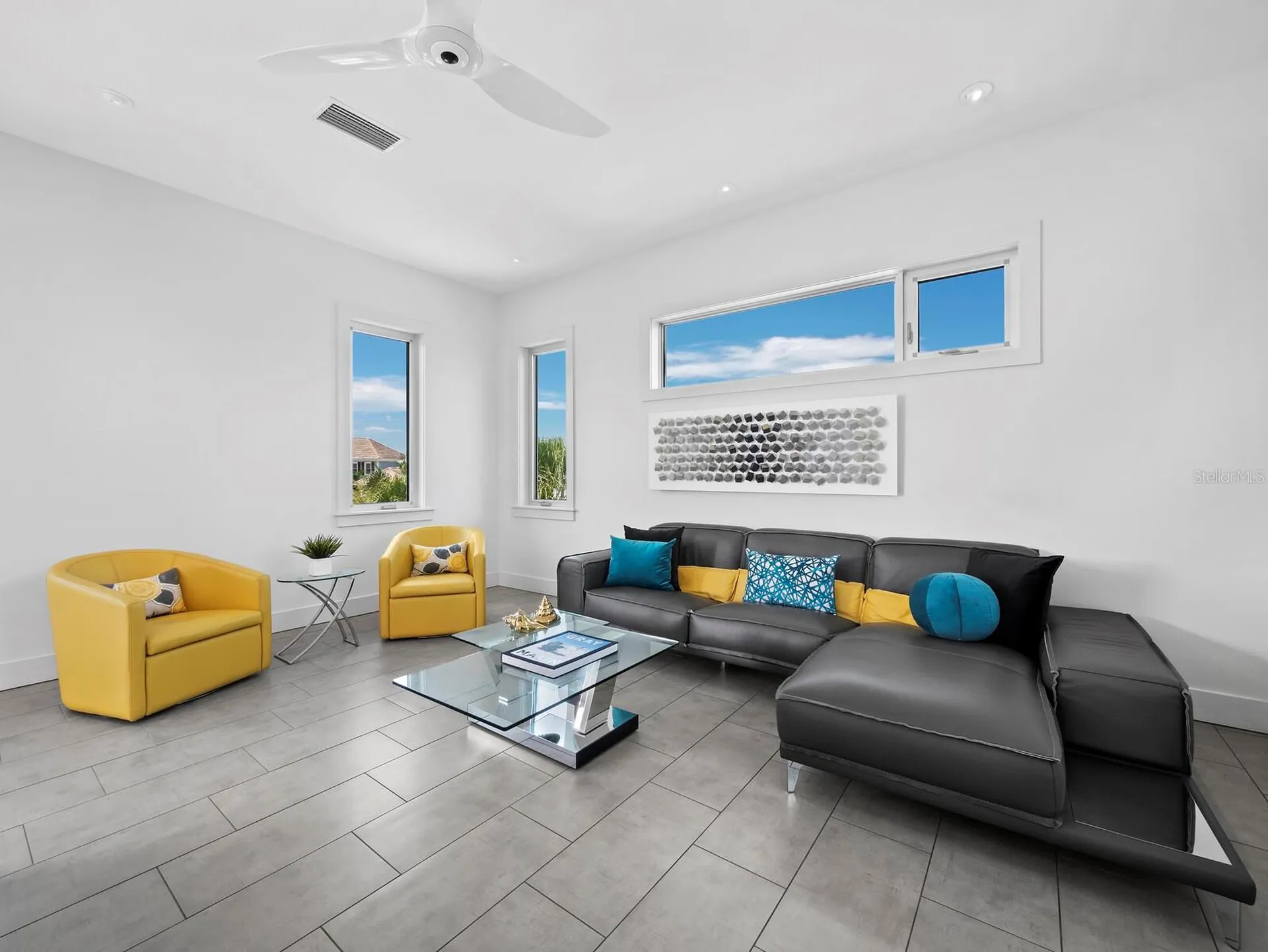 471 Island Circle Sarasota FL 34242