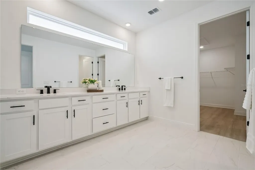 19307 Banfield Place Orlando FL 32827