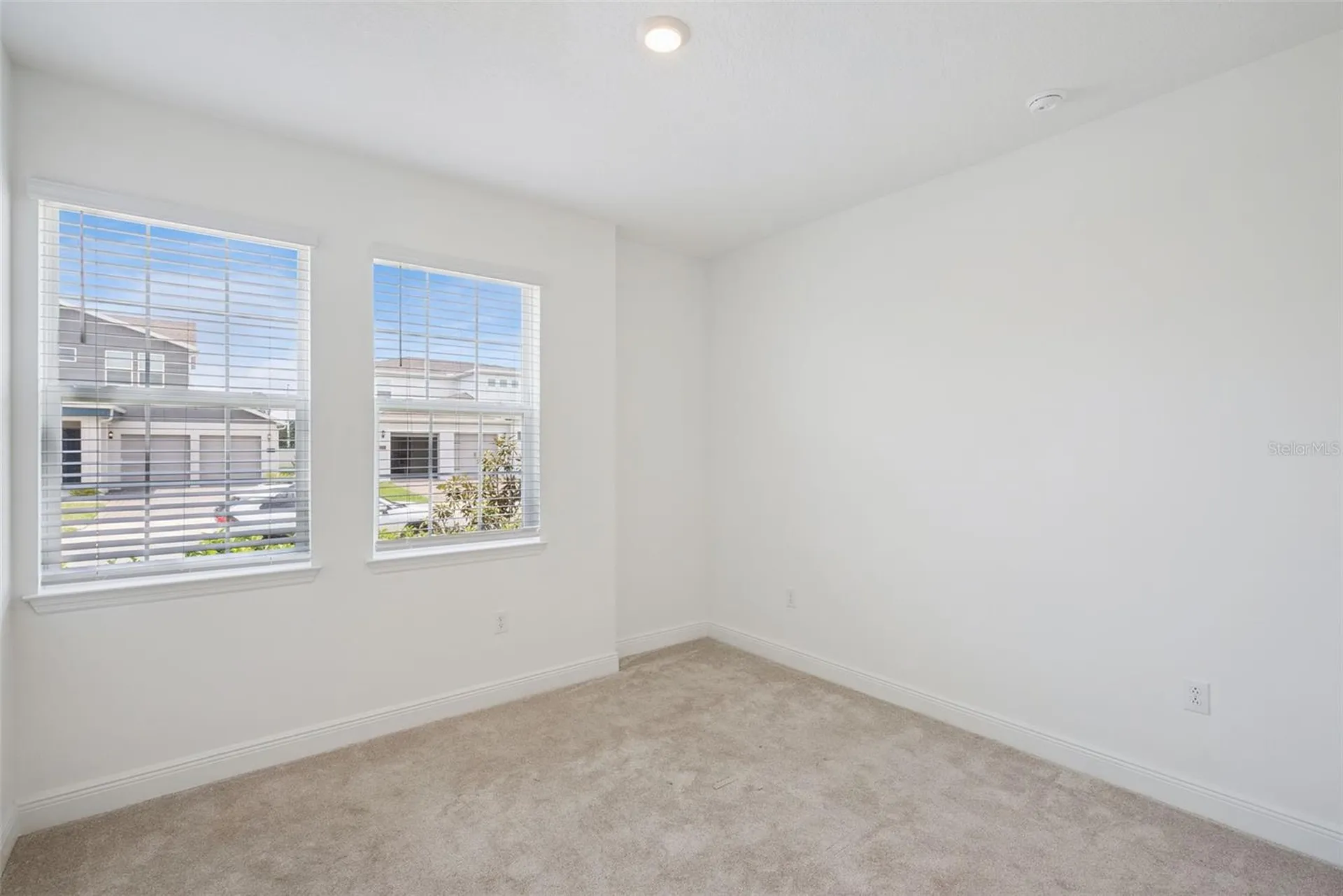 19307 Banfield Place Orlando FL 32827
