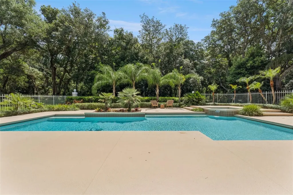 632 E Club Circle Longwood FL 32779