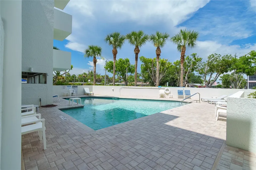 2380 N Beach Road Englewood FL 34223
