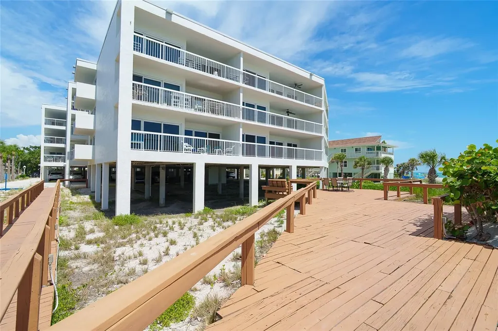 2380 N Beach Road Englewood FL 34223