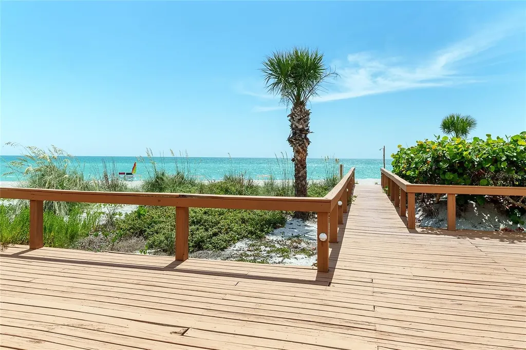 2380 N Beach Road Englewood FL 34223