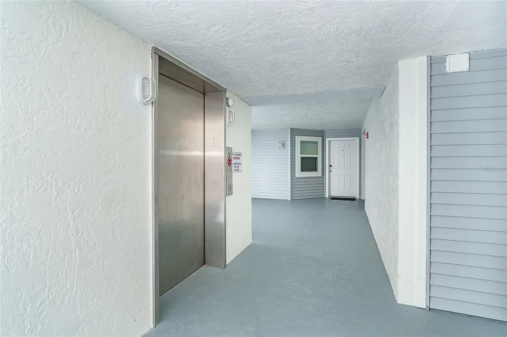 2380 N Beach Road Englewood FL 34223