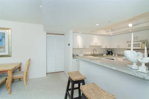 2380 N Beach Road Englewood FL 34223