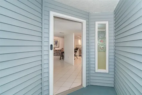 2380 N Beach Road Englewood FL 34223