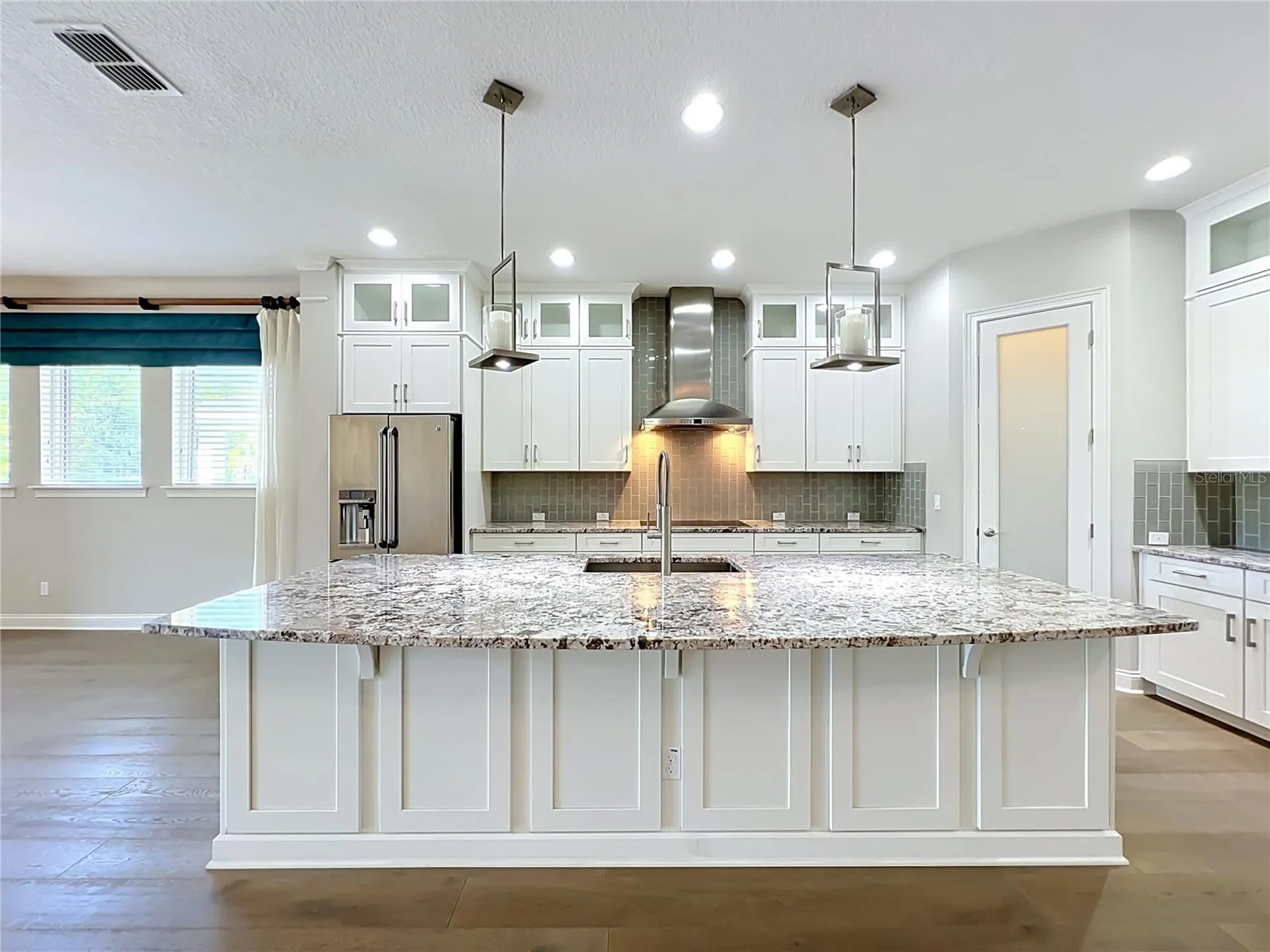 9646 Reymont Street Orlando FL 32827