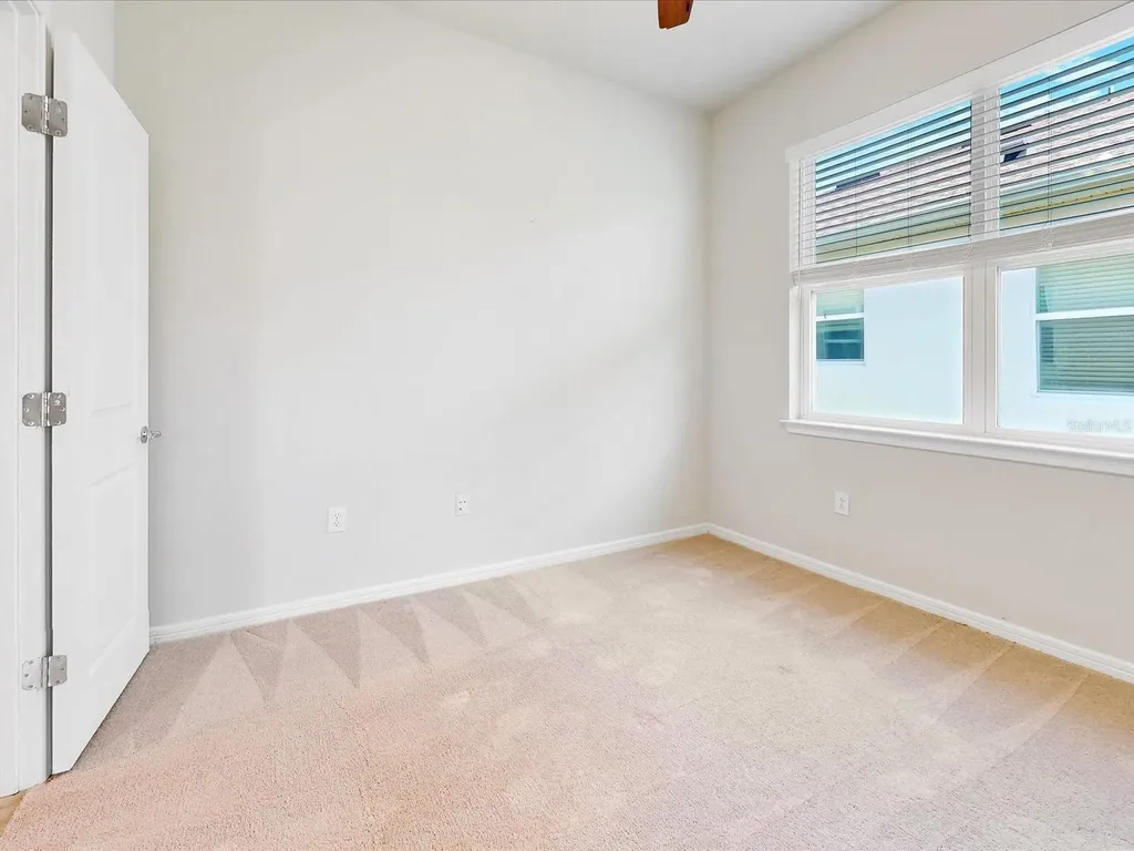 2542 Cliff Way St Cloud FL 34771