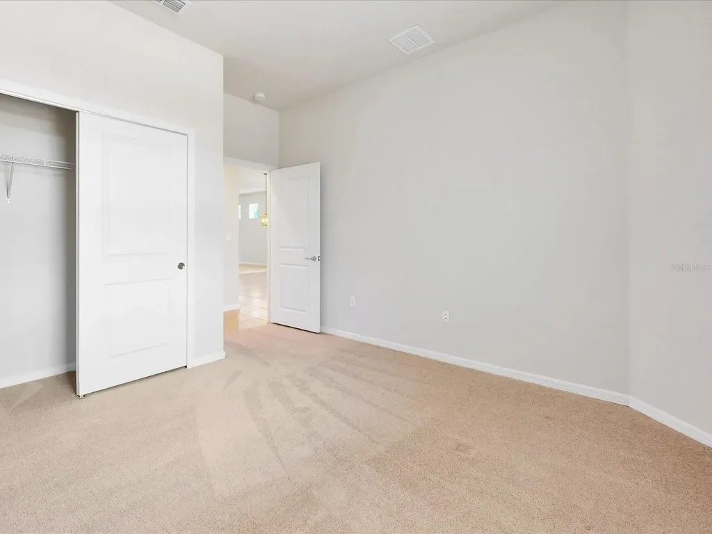2542 Cliff Way St Cloud FL 34771