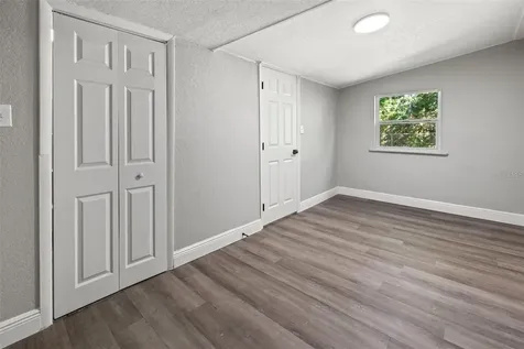 1606 E Osborne Avenue Tampa FL 33610